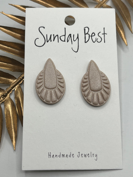 Champagne Shimmer Studs